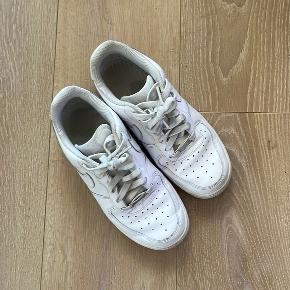 Nike Shoes - Nike Air force 1 ‘07